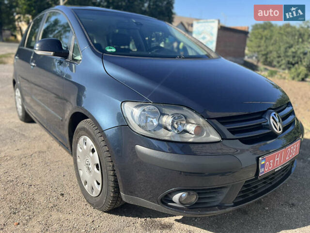 Синій Фольксваген Golf Plus, об'ємом двигуна 1.4 л та пробігом 246 тис. км за 6000 $, фото 9 на Automoto.ua