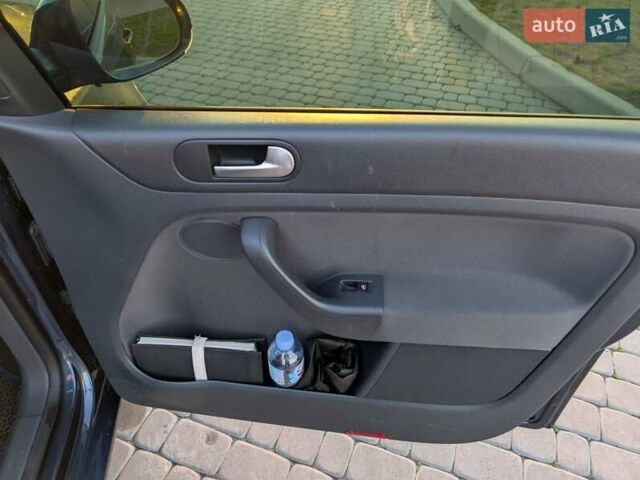 Синій Фольксваген Golf Plus, об'ємом двигуна 1.4 л та пробігом 219 тис. км за 6500 $, фото 24 на Automoto.ua