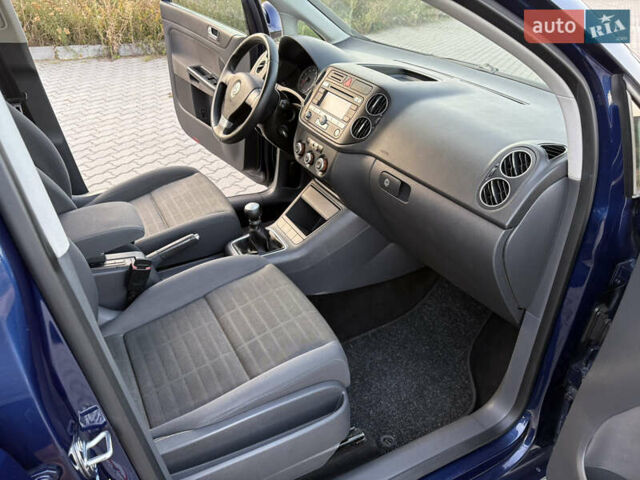 Синій Фольксваген Golf Plus, об'ємом двигуна 1.6 л та пробігом 198 тис. км за 5950 $, фото 10 на Automoto.ua