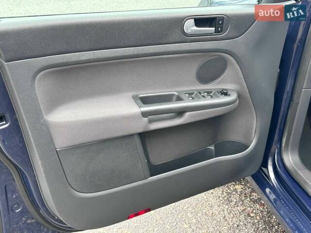 Синий Фольксваген Гольф Плюс, объемом двигателя 1.6 л и пробегом 207 тыс. км за 6200 $, фото 41 на Automoto.ua