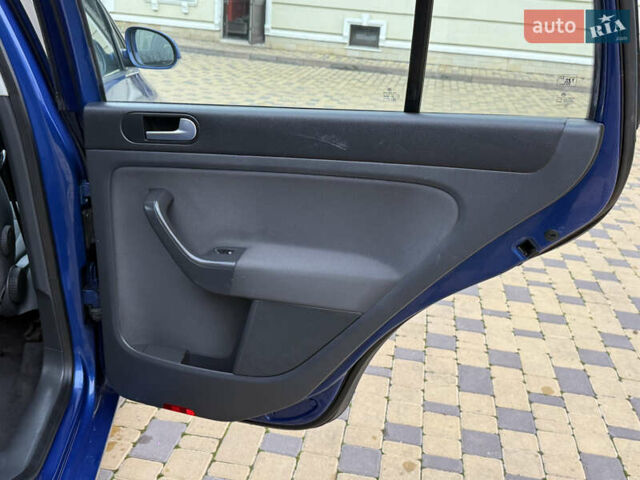 Синий Фольксваген Гольф Плюс, объемом двигателя 1.6 л и пробегом 202 тыс. км за 5900 $, фото 70 на Automoto.ua