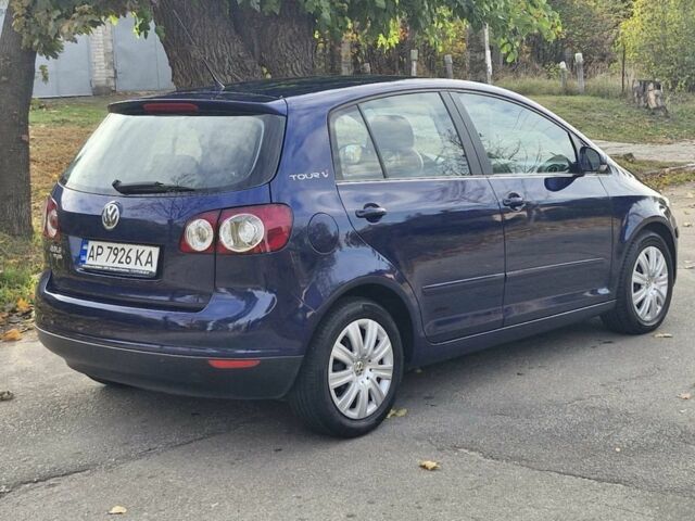 Синий Фольксваген Гольф Плюс, объемом двигателя 1.4 л и пробегом 269 тыс. км за 5900 $, фото 4 на Automoto.ua