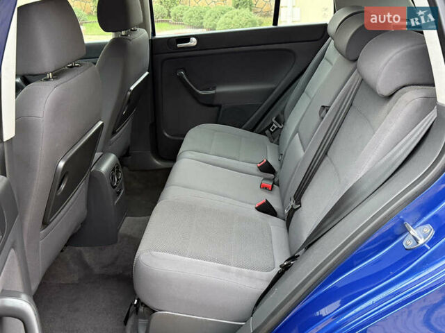 Синий Фольксваген Гольф Плюс, объемом двигателя 1.6 л и пробегом 202 тыс. км за 5900 $, фото 57 на Automoto.ua