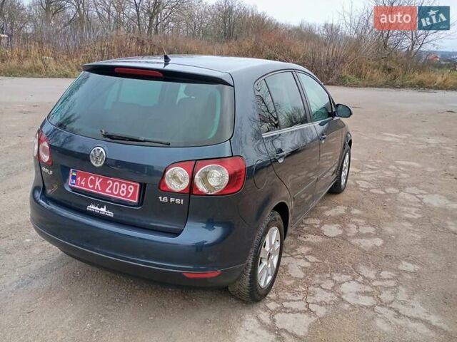 Синий Фольксваген Гольф Плюс, объемом двигателя 1.6 л и пробегом 225 тыс. км за 5550 $, фото 3 на Automoto.ua
