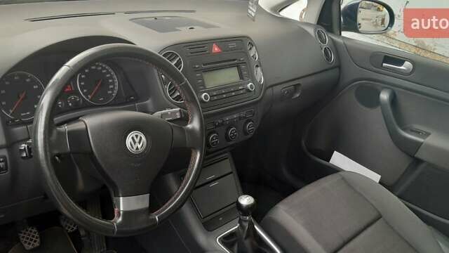 Синій Фольксваген Golf Plus, об'ємом двигуна 1.4 л та пробігом 228 тис. км за 5800 $, фото 3 на Automoto.ua