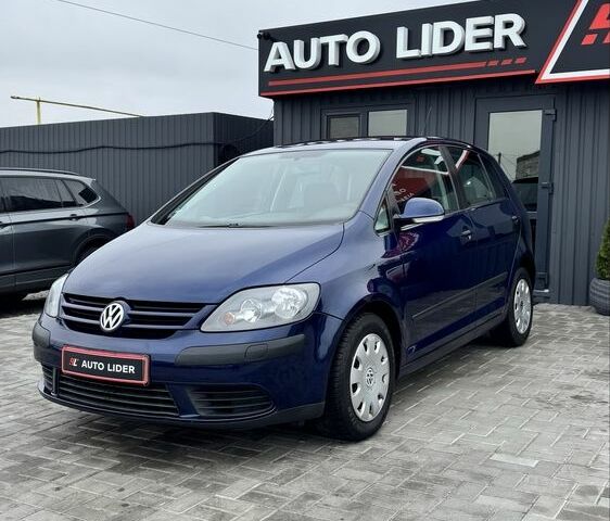 Синий Фольксваген Гольф Плюс, объемом двигателя 1.6 л и пробегом 243 тыс. км за 6500 $, фото 8 на Automoto.ua