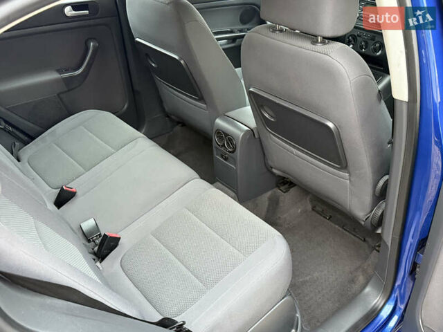 Синий Фольксваген Гольф Плюс, объемом двигателя 1.6 л и пробегом 202 тыс. км за 5900 $, фото 84 на Automoto.ua