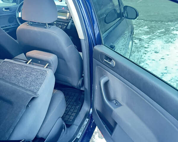 Синий Фольксваген Гольф Плюс, объемом двигателя 1.6 л и пробегом 186 тыс. км за 5700 $, фото 1 на Automoto.ua