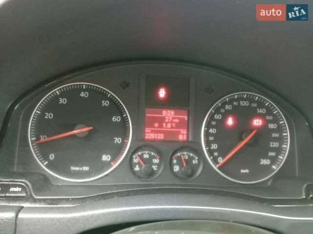 Синий Фольксваген Гольф Плюс, объемом двигателя 1.6 л и пробегом 225 тыс. км за 5550 $, фото 12 на Automoto.ua