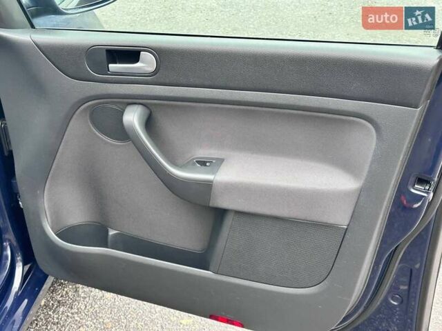 Синий Фольксваген Гольф Плюс, объемом двигателя 1.6 л и пробегом 207 тыс. км за 6200 $, фото 30 на Automoto.ua