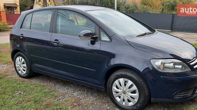 Синий Фольксваген Гольф Плюс, объемом двигателя 1.6 л и пробегом 207 тыс. км за 5350 $, фото 4 на Automoto.ua