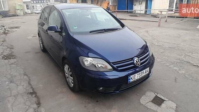 Синій Фольксваген Golf Plus, об'ємом двигуна 1.4 л та пробігом 228 тис. км за 5800 $, фото 4 на Automoto.ua