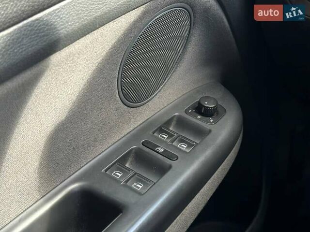 Синій Фольксваген Golf Plus, об'ємом двигуна 1.6 л та пробігом 191 тис. км за 5490 $, фото 15 на Automoto.ua