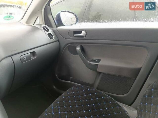 Фольксваген Гольф Плюс 2006 в Николаеве на Automoto.ua Синий Фольксваген Гольф Плюс, объемом двигателя 1.39 л и пробегом 251 тыс. км за 5999 $, фото 6 на Automoto.ua