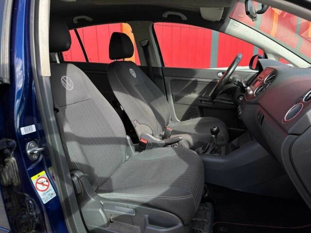 Синий Фольксваген Гольф Плюс, объемом двигателя 1.6 л и пробегом 191 тыс. км за 5490 $, фото 11 на Automoto.ua