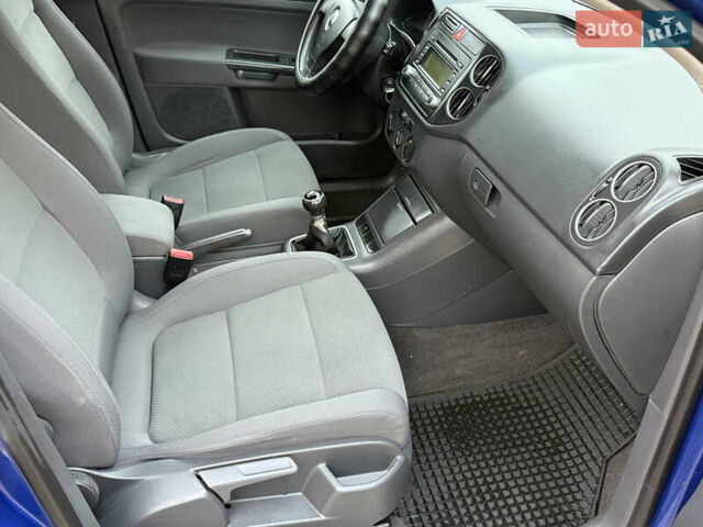 Синий Фольксваген Гольф Плюс, объемом двигателя 1.6 л и пробегом 202 тыс. км за 5999 $, фото 31 на Automoto.ua