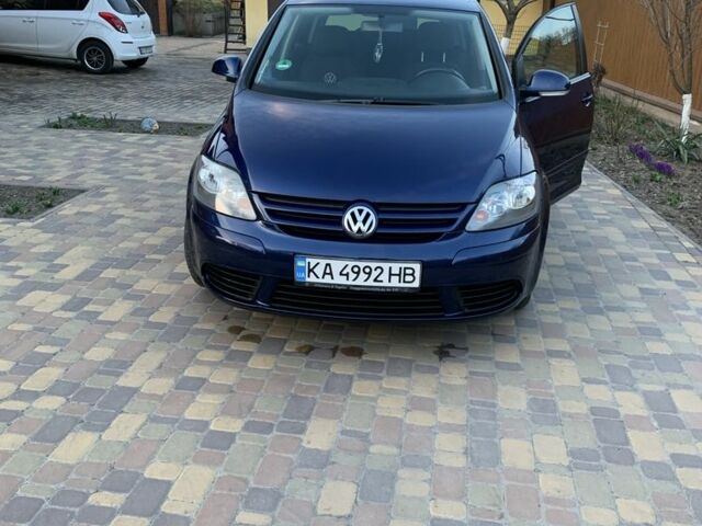 Синій Фольксваген Golf Plus, об'ємом двигуна 1.4 л та пробігом 277 тис. км за 4900 $, фото 10 на Automoto.ua