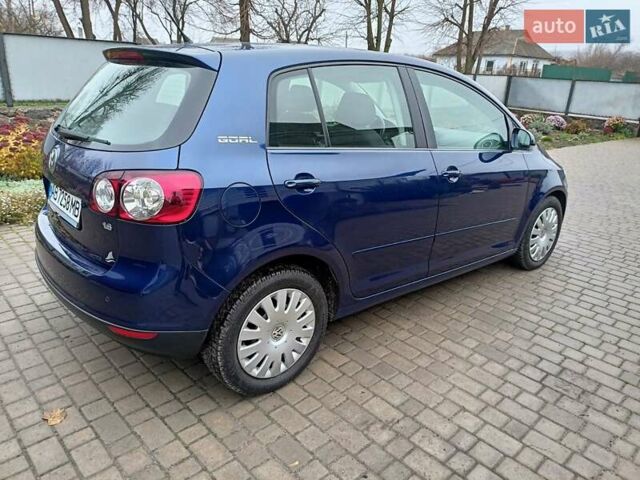 Синий Фольксваген Гольф Плюс, объемом двигателя 1.6 л и пробегом 156 тыс. км за 6100 $, фото 3 на Automoto.ua