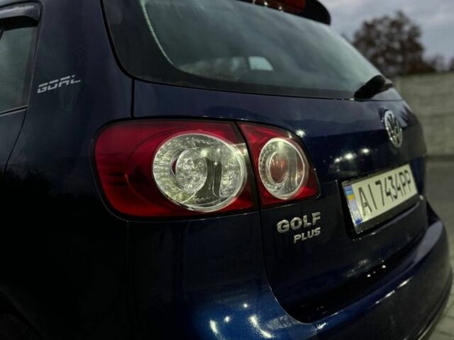 Синий Фольксваген Гольф Плюс, объемом двигателя 1.6 л и пробегом 238 тыс. км за 5800 $, фото 9 на Automoto.ua