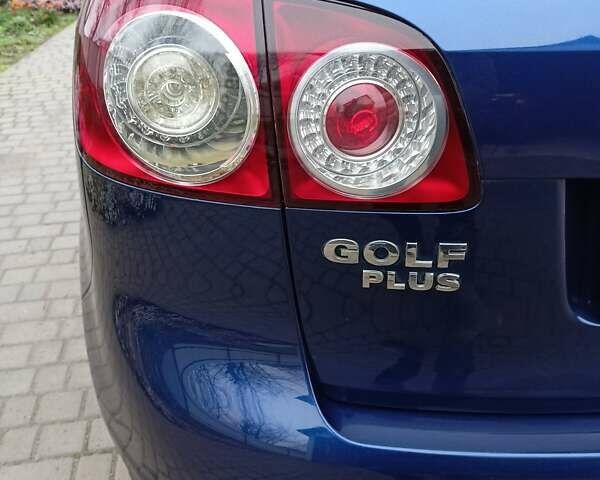 Синий Фольксваген Гольф Плюс, объемом двигателя 1.6 л и пробегом 156 тыс. км за 6300 $, фото 5 на Automoto.ua