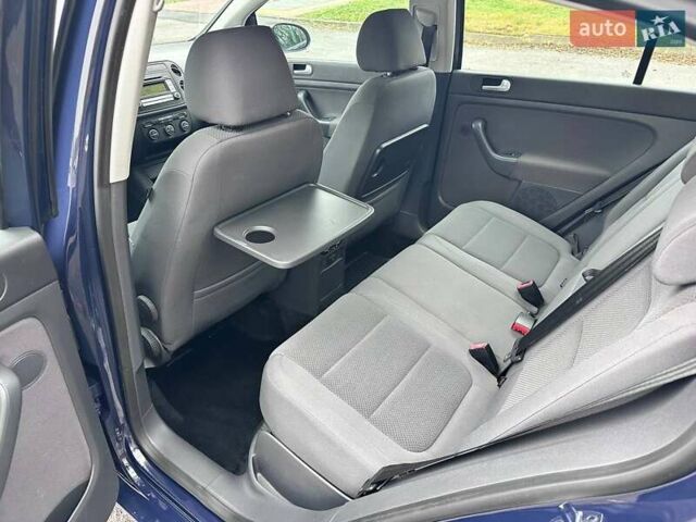 Синий Фольксваген Гольф Плюс, объемом двигателя 1.6 л и пробегом 207 тыс. км за 6200 $, фото 34 на Automoto.ua