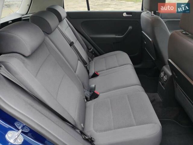 Синий Фольксваген Гольф Плюс, объемом двигателя 1.6 л и пробегом 172 тыс. км за 6200 $, фото 28 на Automoto.ua