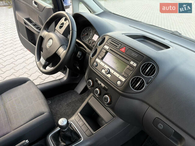 Синій Фольксваген Golf Plus, об'ємом двигуна 1.6 л та пробігом 198 тис. км за 5950 $, фото 6 на Automoto.ua