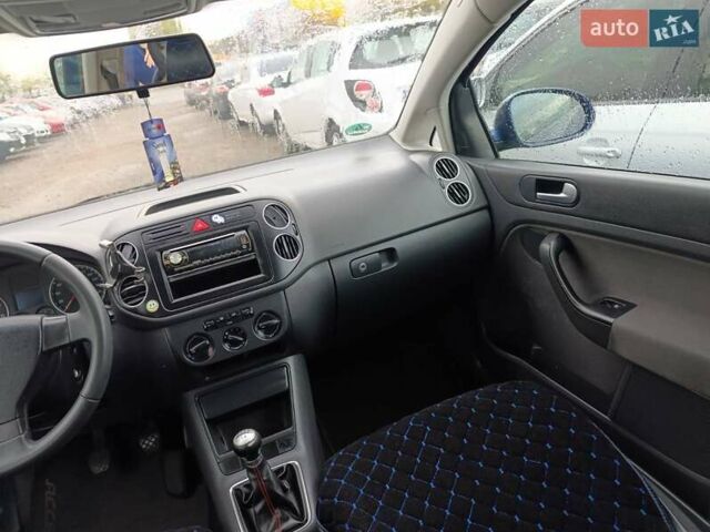 Фольксваген Гольф Плюс 2006 в Николаеве на Automoto.ua Синий Фольксваген Гольф Плюс, объемом двигателя 1.39 л и пробегом 251 тыс. км за 5999 $, фото 10 на Automoto.ua