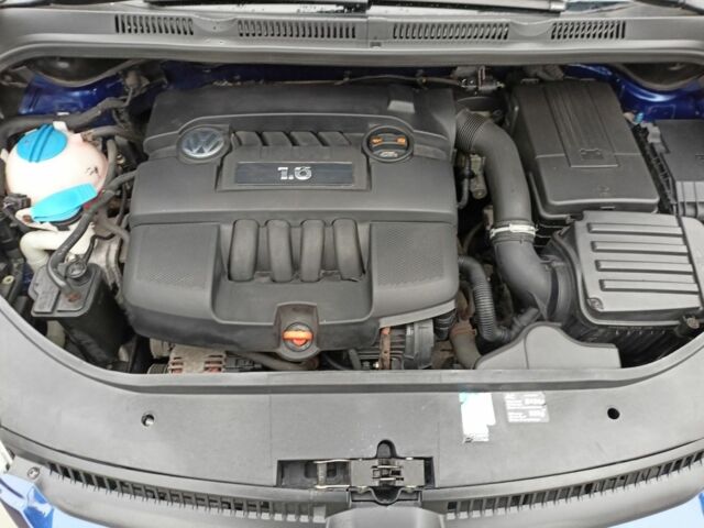 Синий Фольксваген Гольф Плюс, объемом двигателя 1.6 л и пробегом 156 тыс. км за 6300 $, фото 21 на Automoto.ua