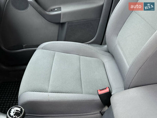 Синий Фольксваген Гольф Плюс, объемом двигателя 1.6 л и пробегом 202 тыс. км за 5999 $, фото 37 на Automoto.ua