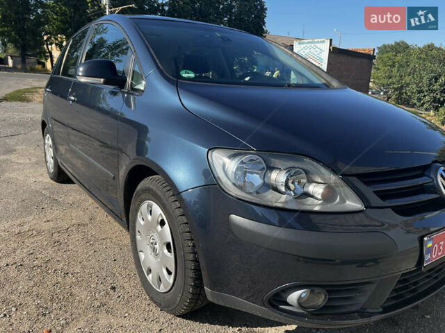 Синій Фольксваген Golf Plus, об'ємом двигуна 1.4 л та пробігом 246 тис. км за 6000 $, фото 3 на Automoto.ua