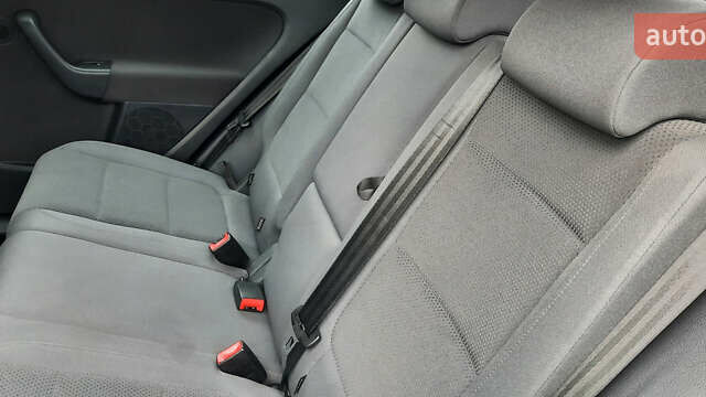 Синий Фольксваген Гольф Плюс, объемом двигателя 1.6 л и пробегом 207 тыс. км за 5350 $, фото 22 на Automoto.ua