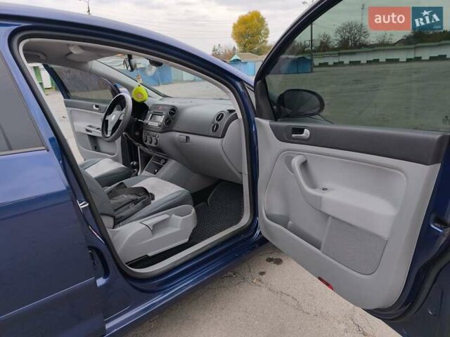 Фольксваген Гольф Плюс 2006 в Виннице на Automoto.ua Синий Фольксваген Гольф Плюс, объемом двигателя 1.6 л и пробегом 202 тыс. км за 6700 $, фото 9 на Automoto.ua