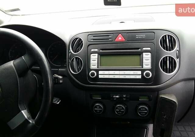 Синій Фольксваген Golf Plus, об'ємом двигуна 1.4 л та пробігом 284 тис. км за 5200 $, фото 7 на Automoto.ua