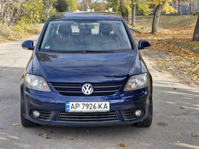 Синий Фольксваген Гольф Плюс, объемом двигателя 1.4 л и пробегом 269 тыс. км за 5900 $, фото 2 на Automoto.ua