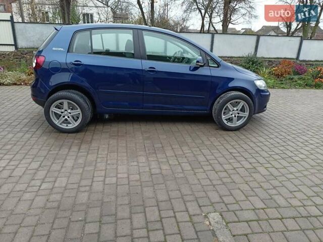Синий Фольксваген Гольф Плюс, объемом двигателя 1.6 л и пробегом 156 тыс. км за 6100 $, фото 25 на Automoto.ua