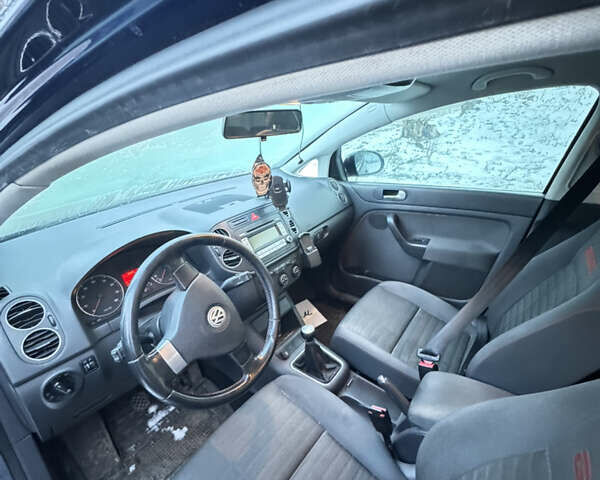 Синий Фольксваген Гольф Плюс, объемом двигателя 1.6 л и пробегом 186 тыс. км за 5700 $, фото 9 на Automoto.ua