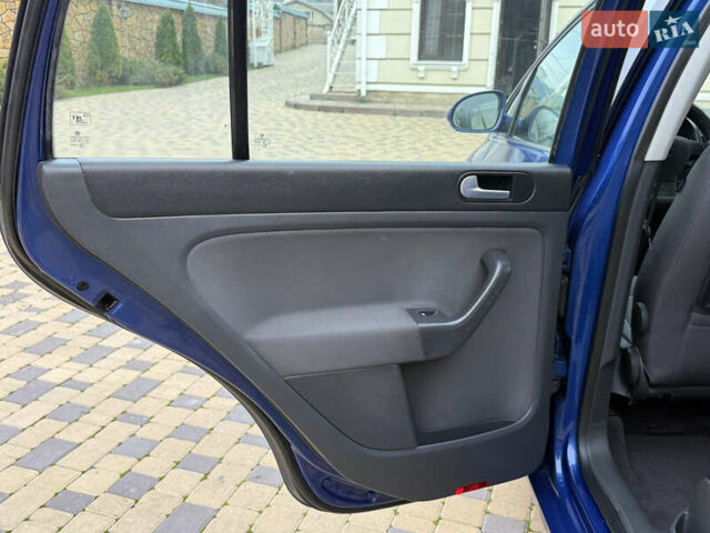 Синий Фольксваген Гольф Плюс, объемом двигателя 1.6 л и пробегом 202 тыс. км за 5999 $, фото 54 на Automoto.ua