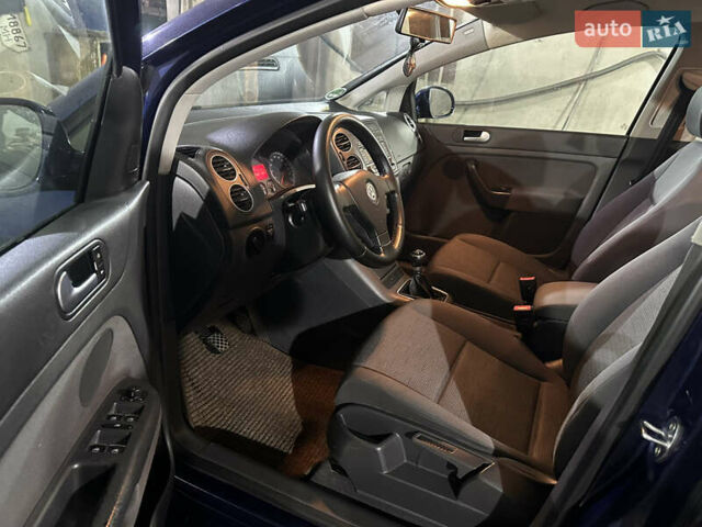 Синій Фольксваген Golf Plus, об'ємом двигуна 1.4 л та пробігом 176 тис. км за 5100 $, фото 8 на Automoto.ua