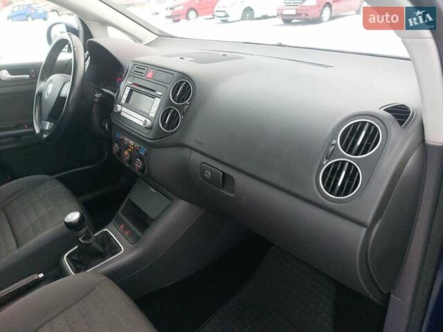 Синий Фольксваген Гольф Плюс, объемом двигателя 1.6 л и пробегом 190 тыс. км за 6560 $, фото 17 на Automoto.ua