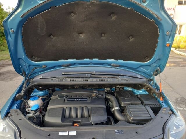 Синий Фольксваген Гольф Плюс, объемом двигателя 1.6 л и пробегом 245 тыс. км за 5899 $, фото 2 на Automoto.ua