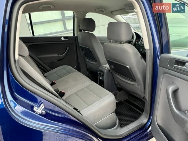 Синий Фольксваген Гольф Плюс, объемом двигателя 1.6 л и пробегом 180 тыс. км за 6299 $, фото 27 на Automoto.ua