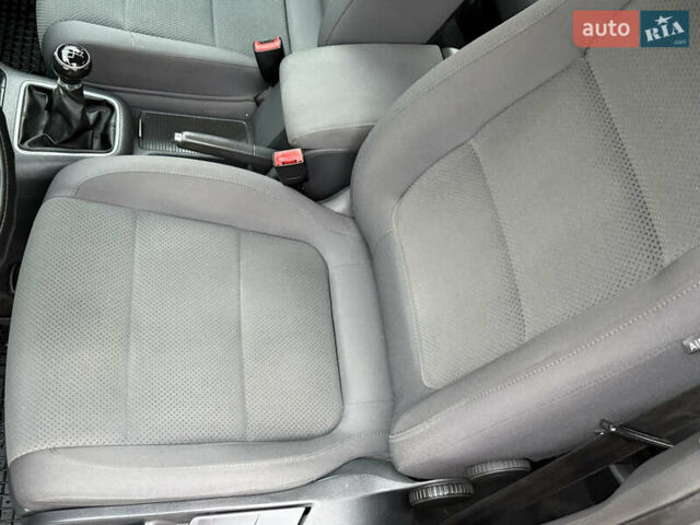 Синий Фольксваген Гольф Плюс, объемом двигателя 1.6 л и пробегом 202 тыс. км за 5900 $, фото 64 на Automoto.ua