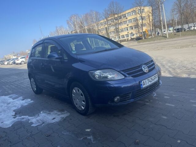 Синий Фольксваген Гольф Плюс, объемом двигателя 1.6 л и пробегом 230 тыс. км за 5400 $, фото 2 на Automoto.ua
