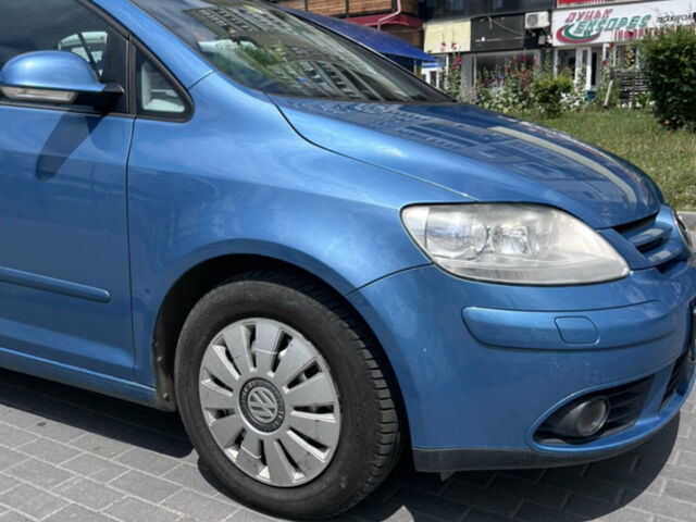 Синій Фольксваген Golf Plus, об'ємом двигуна 1.6 л та пробігом 272 тис. км за 5800 $, фото 17 на Automoto.ua
