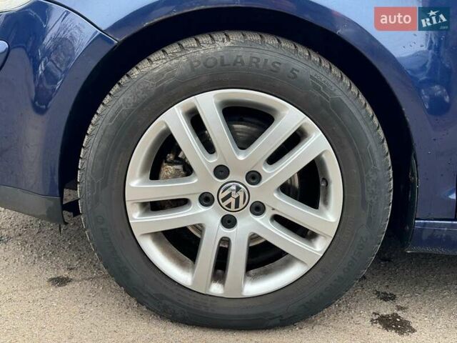 Синий Фольксваген Гольф Плюс, объемом двигателя 1.4 л и пробегом 139 тыс. км за 5840 $, фото 9 на Automoto.ua