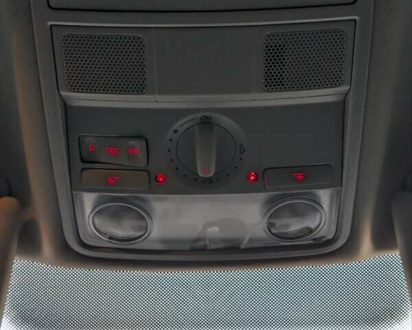 Синій Фольксваген Golf Plus, об'ємом двигуна 1.4 л та пробігом 219 тис. км за 6500 $, фото 29 на Automoto.ua