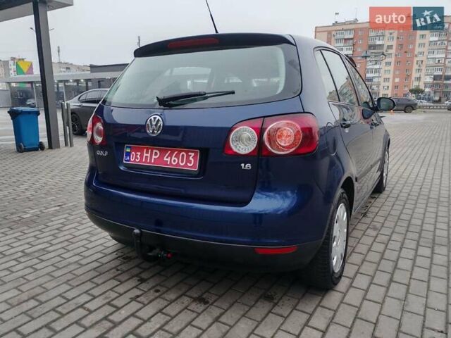 Синий Фольксваген Гольф Плюс, объемом двигателя 1.6 л и пробегом 212 тыс. км за 6000 $, фото 10 на Automoto.ua