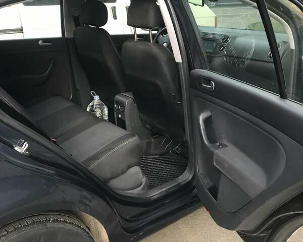 Синий Фольксваген Гольф Плюс, объемом двигателя 1.6 л и пробегом 223 тыс. км за 5350 $, фото 12 на Automoto.ua