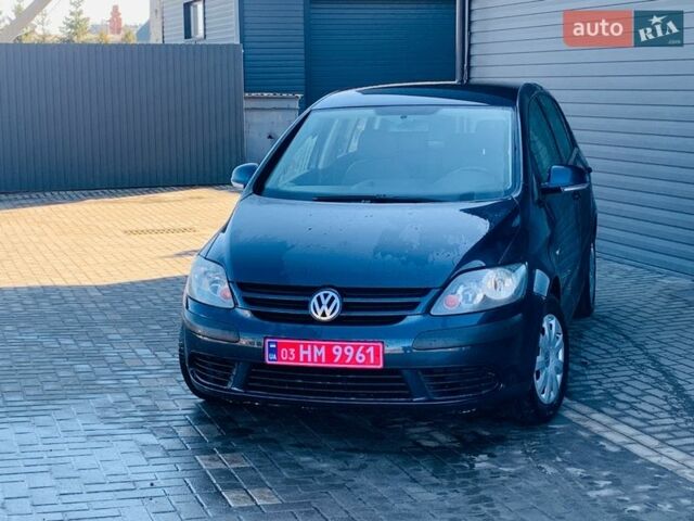 Синий Фольксваген Гольф Плюс, объемом двигателя 1.6 л и пробегом 214 тыс. км за 5800 $, фото 1 на Automoto.ua